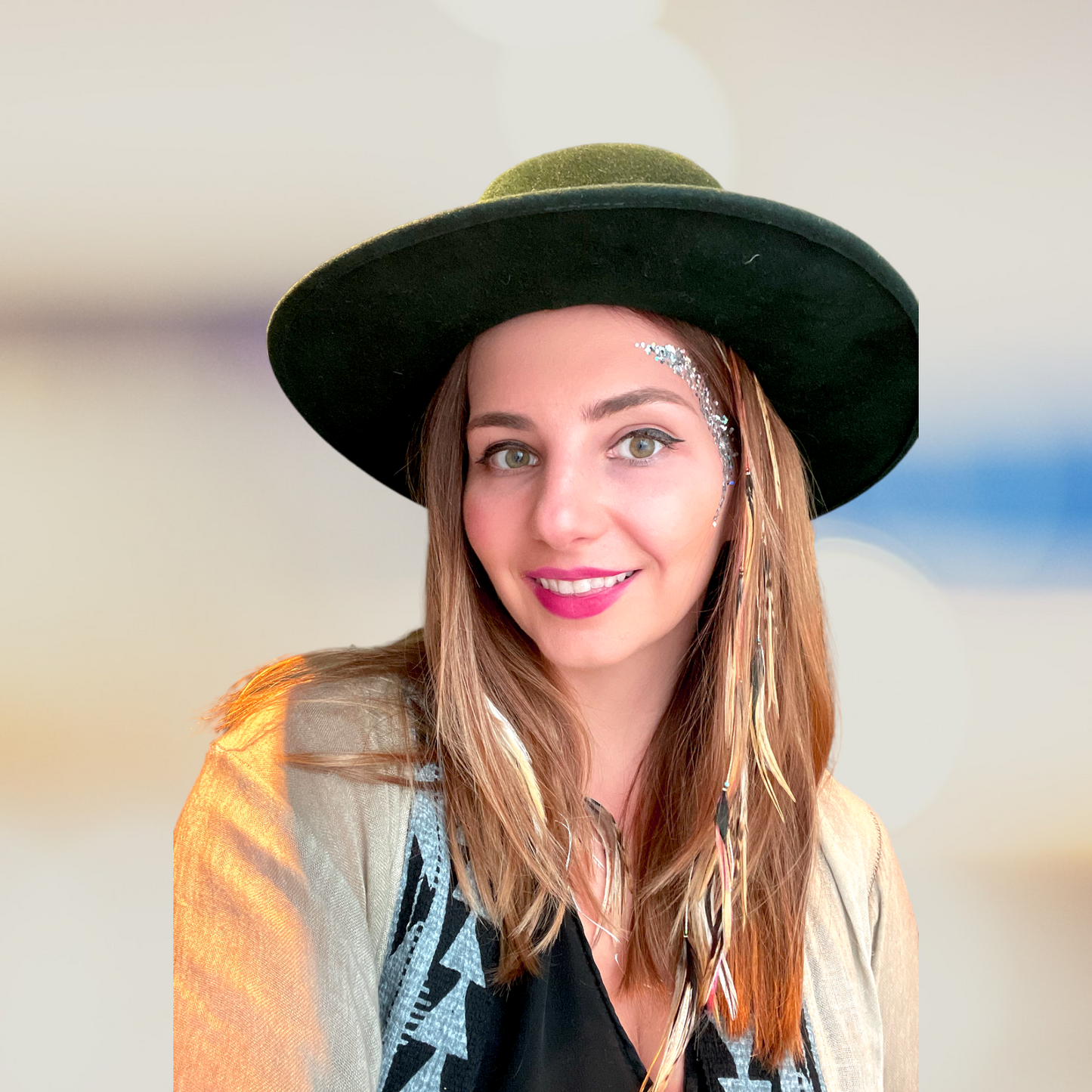 Dark Green Fedora Fur Felt Hat With a Card and Feather